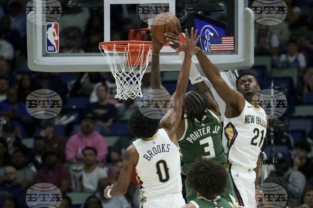 Bucks Pelicans Basketball