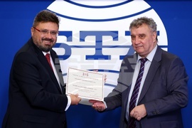 Национален пресклуб на БТА София - УНСС - споразумение - подписване