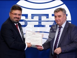 Национален пресклуб на БТА София - УНСС - споразумение - подписване