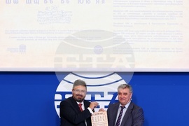 Национален пресклуб на БТА София - УНСС - споразумение - подписване