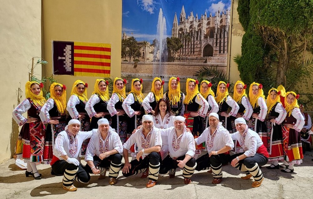 В спектакъла „Завръщане към корена“ ще представим ритуал „Нестинарка“, каза пред БТА Даниела Георгиева от „Сборна дружина“ в Лондон