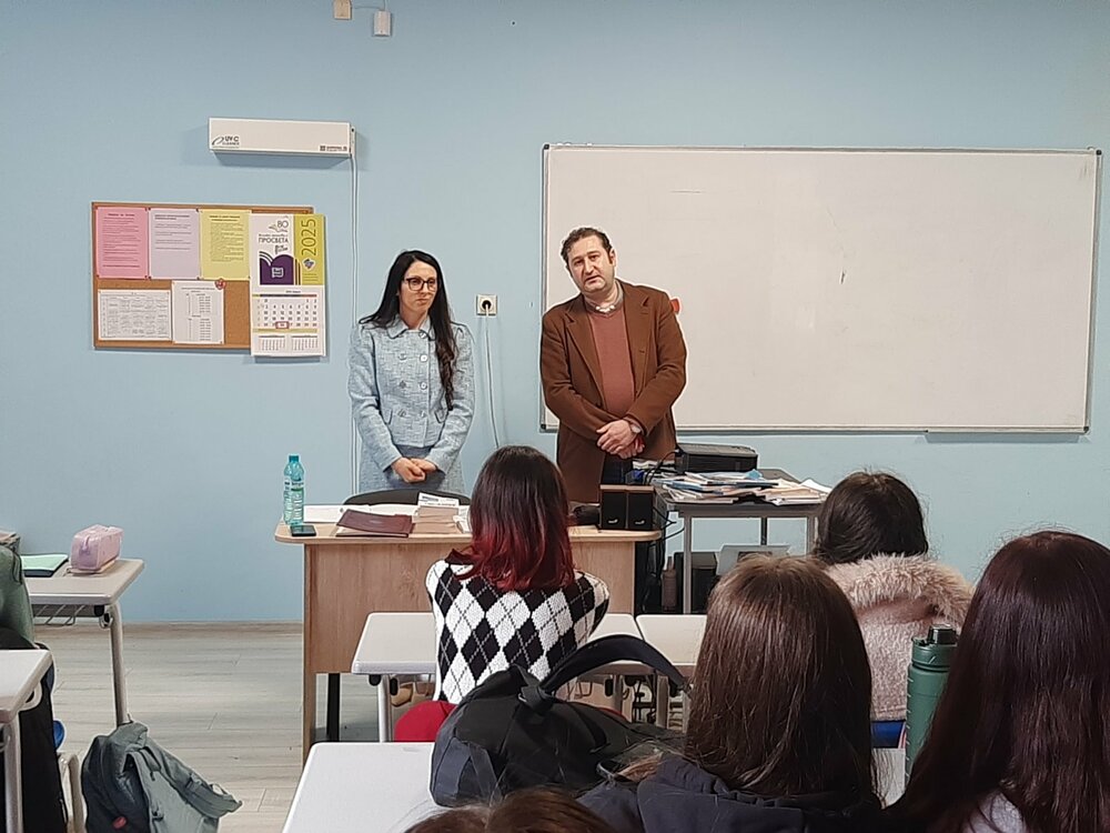 Прокурори от Софийска районна прокуратура гостуваха в столичното 30 С0У „Братя Миладинови“