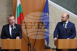 Майкъл Макграт - Георги Георгиев - брифинг