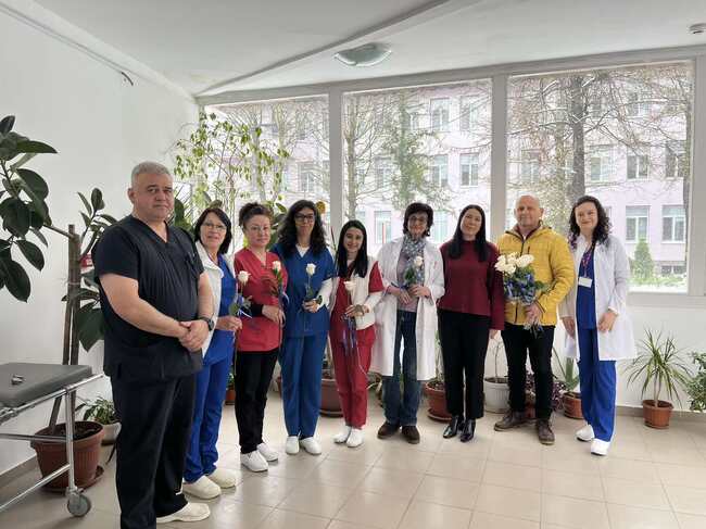 Община Момчилград с жест на признателност към здравните работници по повод 7 април