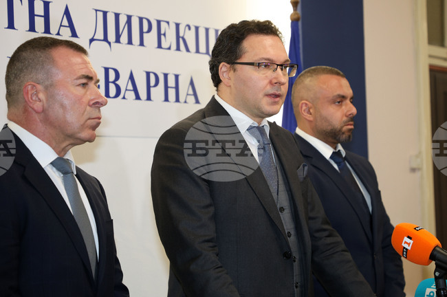 Политическото безвремие е причина за липсата на реакции на сигналите за опасни пътни участъци, смята министър Митов