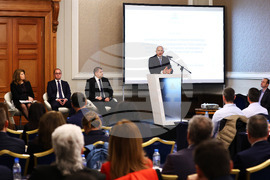 „България и петата индустриална революция. Възможности за привличане на стратегически инвеститори за изграждане на фабрики за изкуствен интелект и центрове за данни“ - кръгла маса