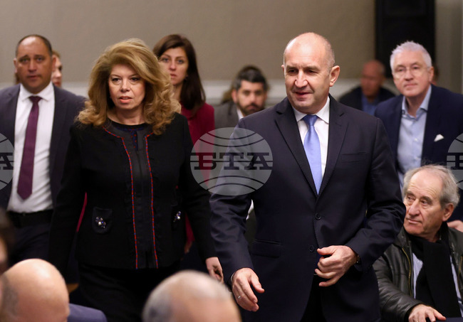 VP Iotova: Idea of Building Gigafactories Can Unite Bulgarians, Benefit the Country