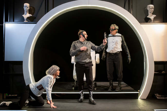 Спектакълът "Грозният" с премиера в Драматичен театър "Никола Вапцаров" - Благоевград