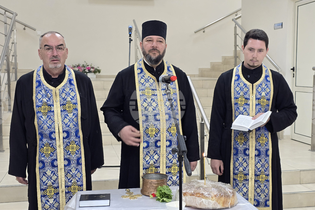  Плевен - Медицински център „Света Марина” - откриване