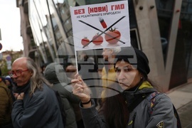 Протест - геномни техники - земеделие