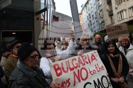 Протест - геномни техники - земеделие