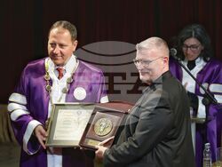 Медицински университет - годишни награди