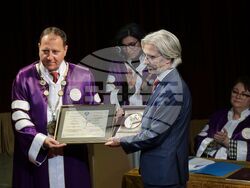 Медицински университет - годишни награди