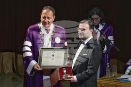 Медицински университет - годишни награди