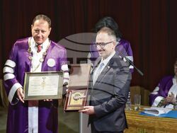 Медицински университет - годишни награди