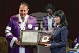 Медицински университет - годишни награди