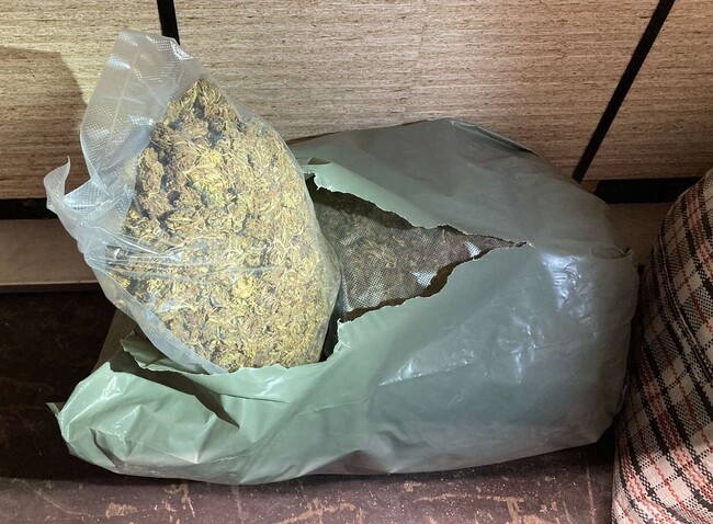 Апелативна прокуратура – Пловдив: Окръжна прокуратура-Хасково привлече като обвиняем и задържа турски гражданин за опит за контрабанда на 50 кг марихуана за 200 160 лева