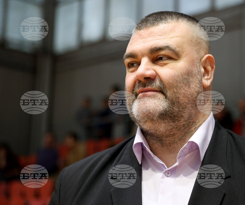 "Като цяло съм доволен, продължаваме напред", каза след успеха над Спартак Плевен треньорът на Черно море Тича Васил Евтимов