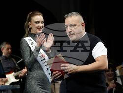 „Златен кукерикон" - награди