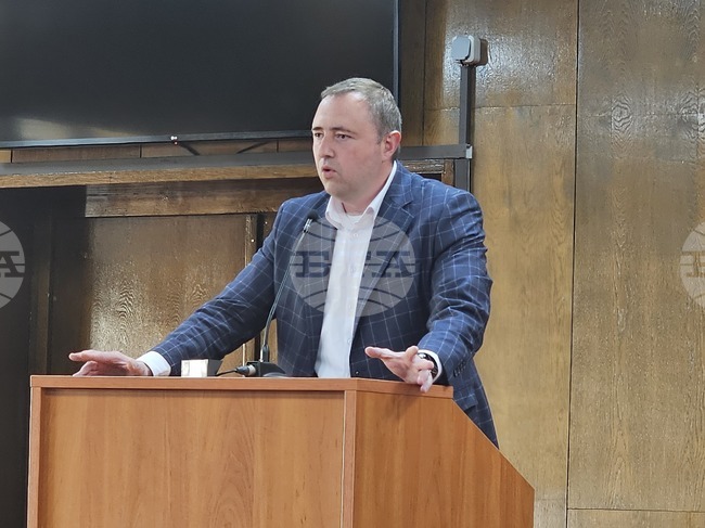 Община Русе е получила разрешение за сондажи за поливна система на дунавския кей