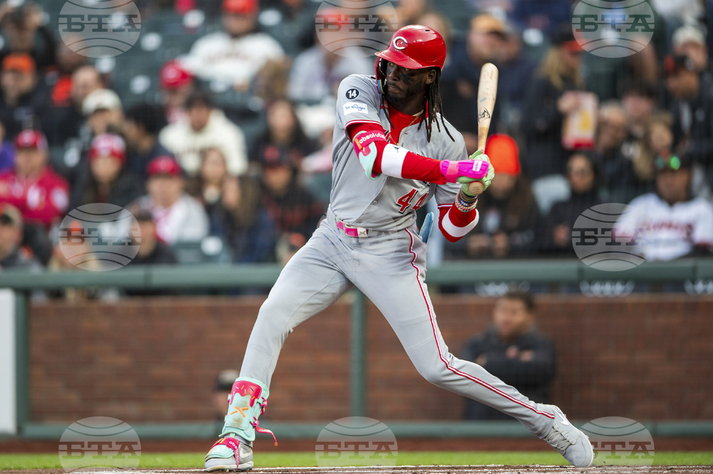 Reds Giants Baseball