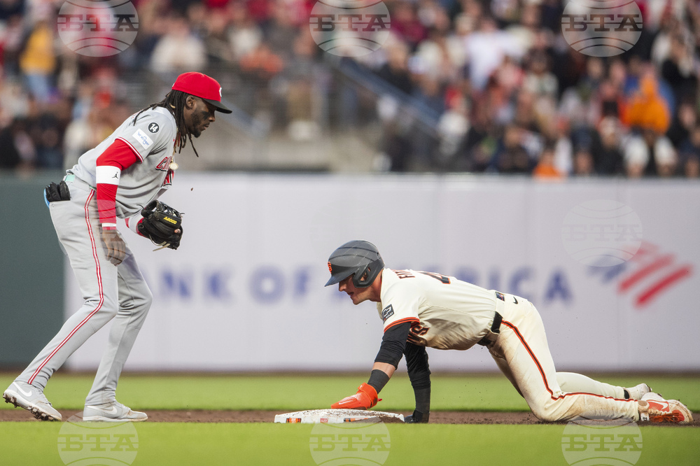 Reds Giants Baseball