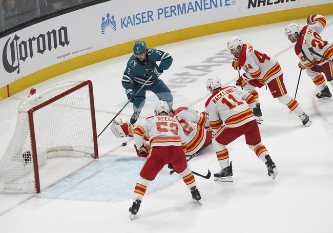 Тампа Бей с категоричен успех при гостуването си на Рейнджърс, лидерът в НХЛ Уинипег се върна към победите