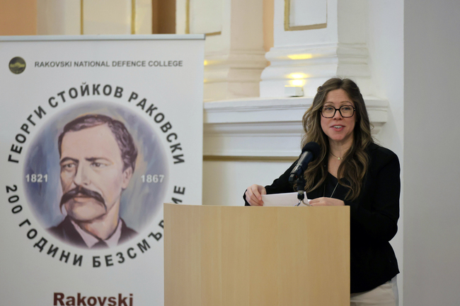 НАТО преживява най-голямото колективно укрепване от десетилетия насам, каза Ребека Истуик-Хаскел от Отдела по устойчивост в НАТО