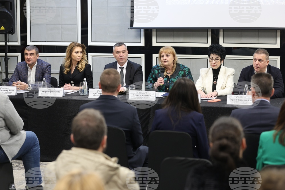 Законопроектът за агрохранителната верига е даден за оценка на въздействие, която ще продължи поне три седмици, съобщи министър Тахов