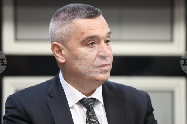 При 100 процента пропаднали площи, както е при измръзването, ще компенсираме 80 процента от направените разходи, каза министър Георги Тахов