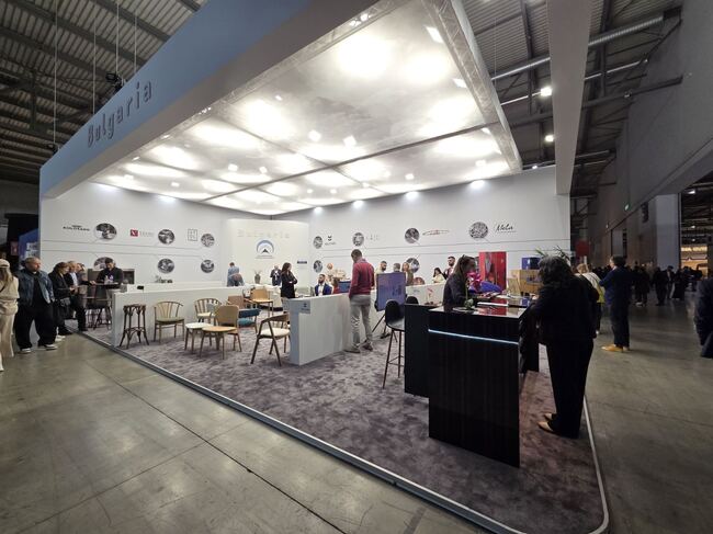 България за първи път се представя с национален щанд на изложение за мебели и дизайн в Милано, съобщи браншова организация