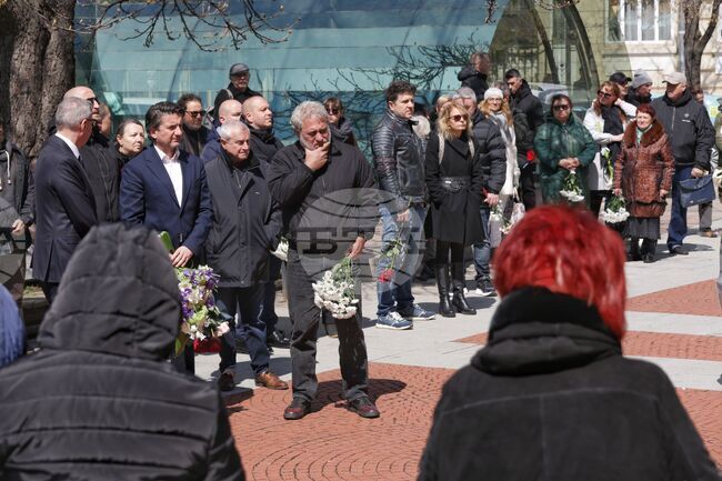 Васил Банов - поклонение