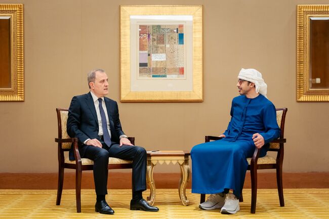 АЗЕРТАДЖ: Външните министри на Азербайджан и ОАЕ обсъдиха двустранното сътрудничество