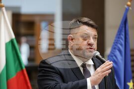 Изложба „Ромската литература и култура – част от богатството на българската култура“