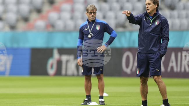 Бившият италиански селекционер Роберто Манчини ще стане треньор на катарския клуб Ал Сад