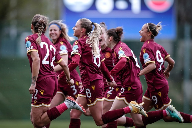 Женският национален отбор по футбол завърши наравно с Израел и вече няма шанс да спечели групата в Лигата на Нациите