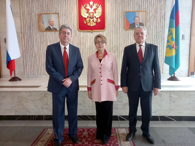 Румен Петков и президентът Георги Първанов се срещнаха с посланика на РФ Н. Пр. Елеонора Митрофанова