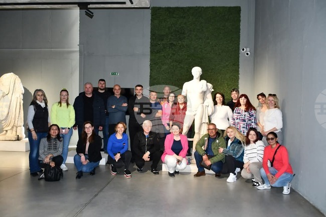 Екипът на Археологически музей Велики Преслав посети Исторически музей Петрич