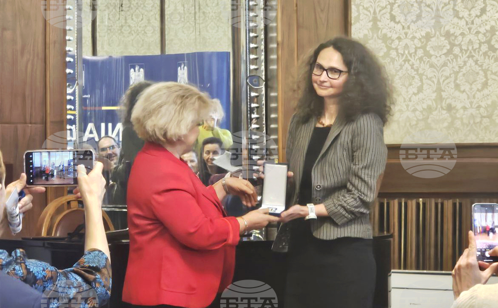 Lecturer and Translator Lora Nenkovska Presented with Romania's Order of Cultural Merit for Promoting Romanian Culture in Bulgaria
