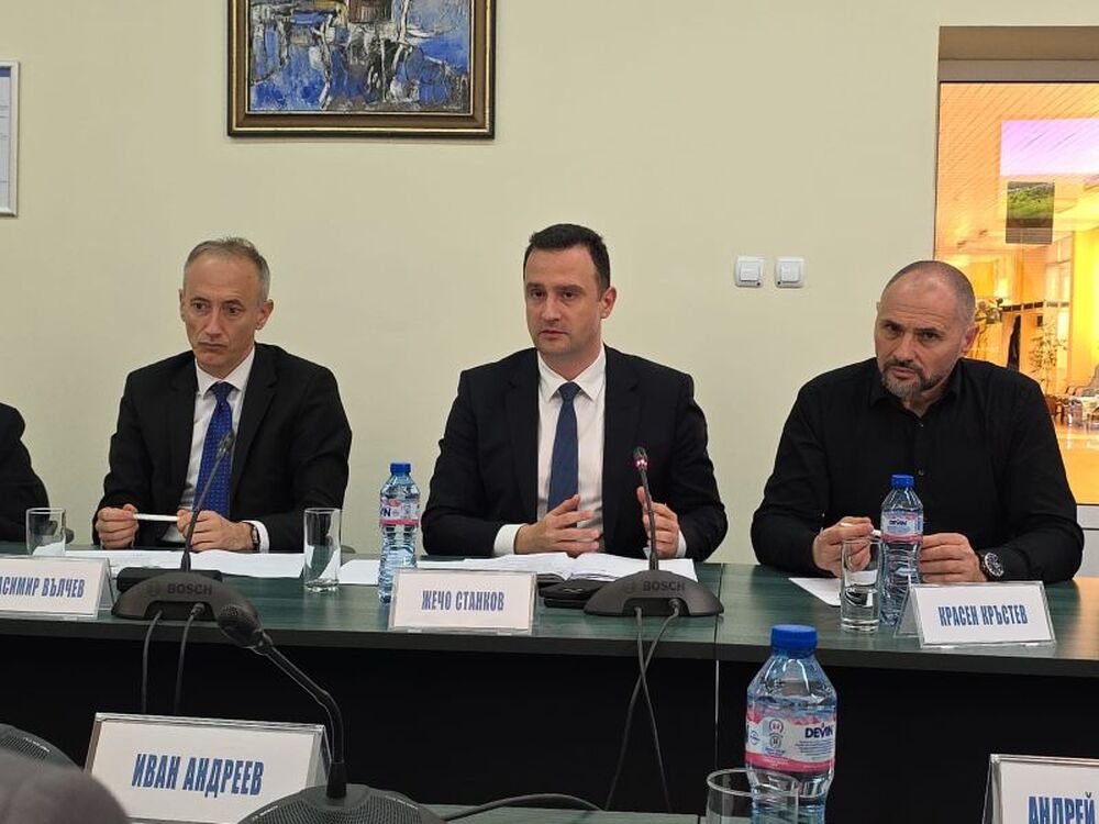 Министър Станков: Сега е моментът да говорим за кадрите, които ще бъдат необходими за 7 и 8 блок на АЕЦ „Козлодуй“