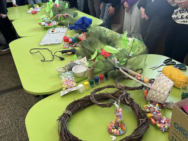 В Трето основно училище "Димитър Талев" - Благоевград започна великденска творческа работилница