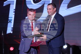 Университет за национално и световно стопанство - награди - връчване