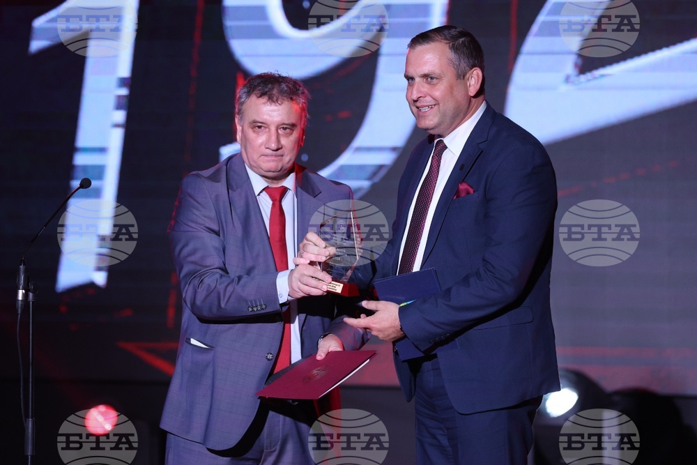 Университет за национално и световно стопанство - награди - връчване