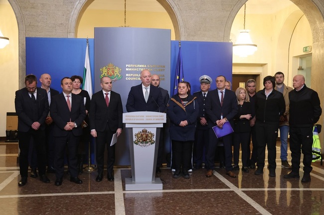 Премиерът Желязков: Стартираме мерки за обезопасяване на 36 критични точки по пътищата