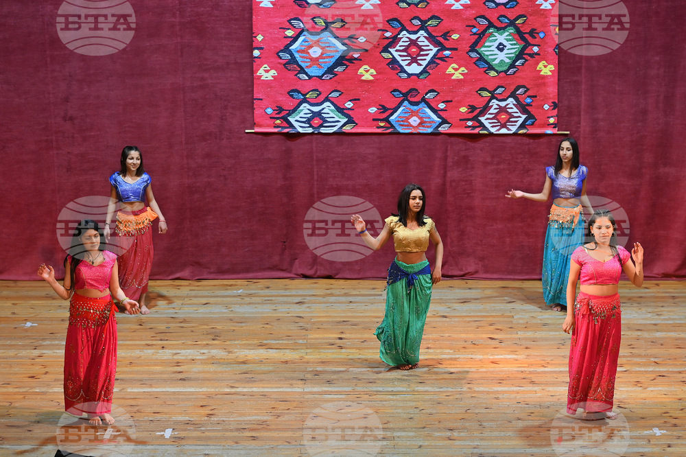 С концерт на ромски и български състави в Монтана отбелязаха Международния ден на ромите 8 април