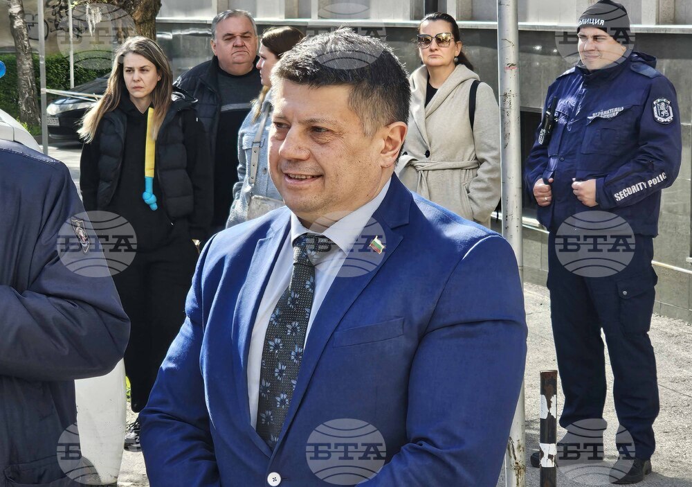 Президентът на БФ Бадминтон Володя Златев пред БТА: "Титлата ни слага на картата на световния бадминтон, Петя Неделчева е двигател и идеолог на този успех"