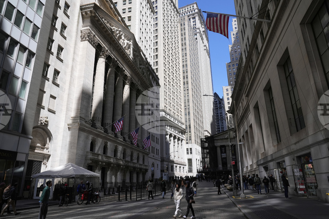 Търговия на Уолстрийт няма заради неработен ден в САЩ