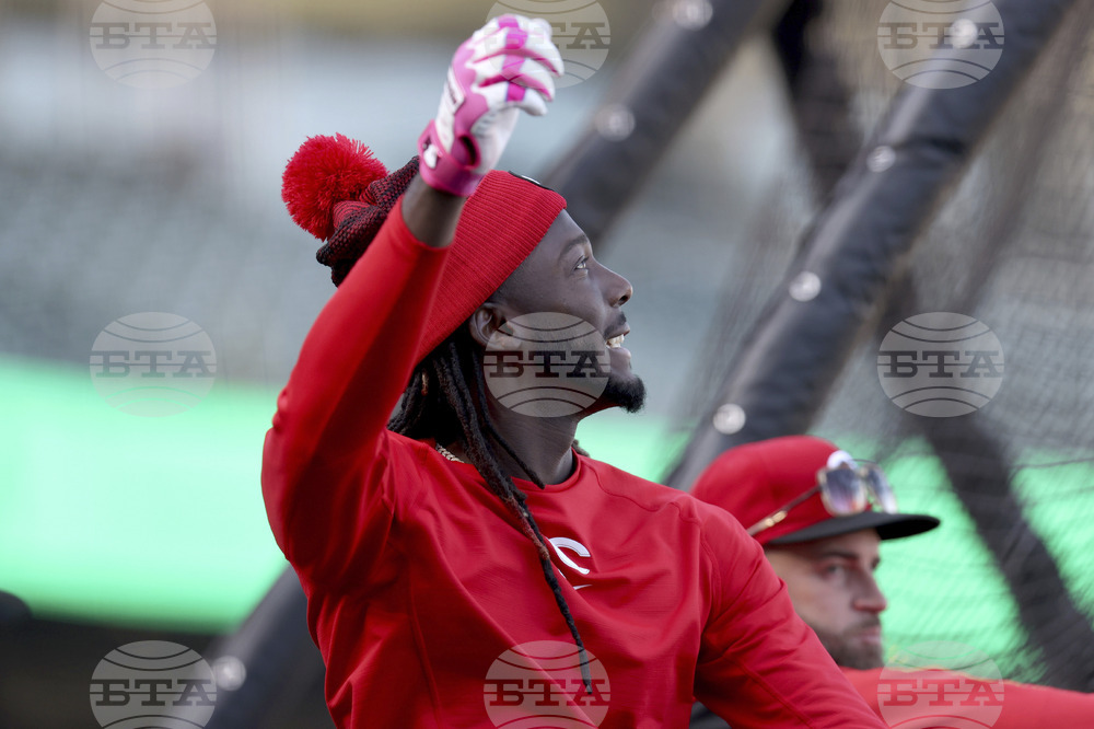 Reds Giants Baseball