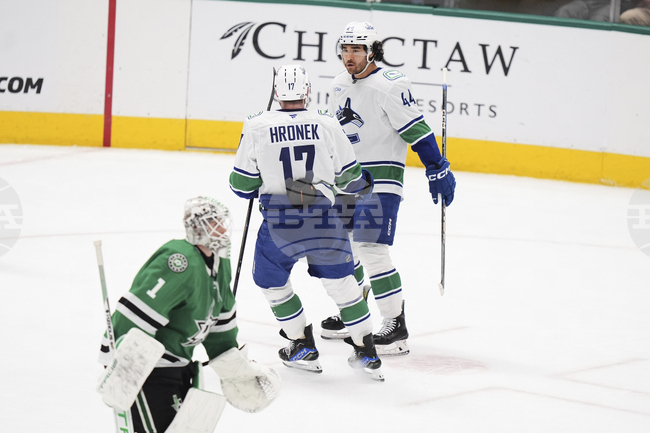 Ванкувър навакса три гола дефицит в последната минута и стигна до победата срещу Далас след продължение в НХЛ