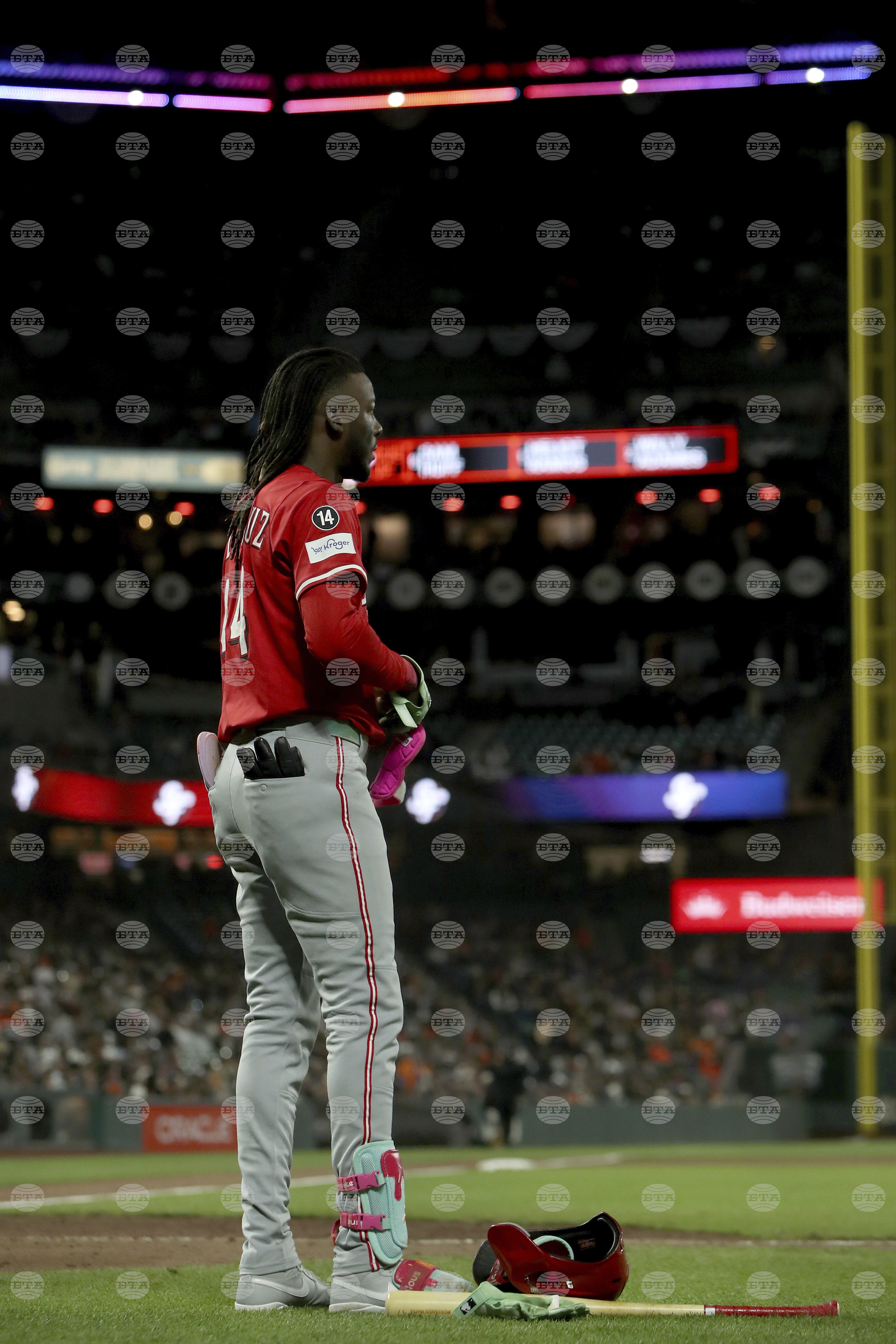 Reds Giants Baseball